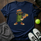Uncle Sam Cartoon Pickle Mascot Preparing Serve T-Shirt — Navy